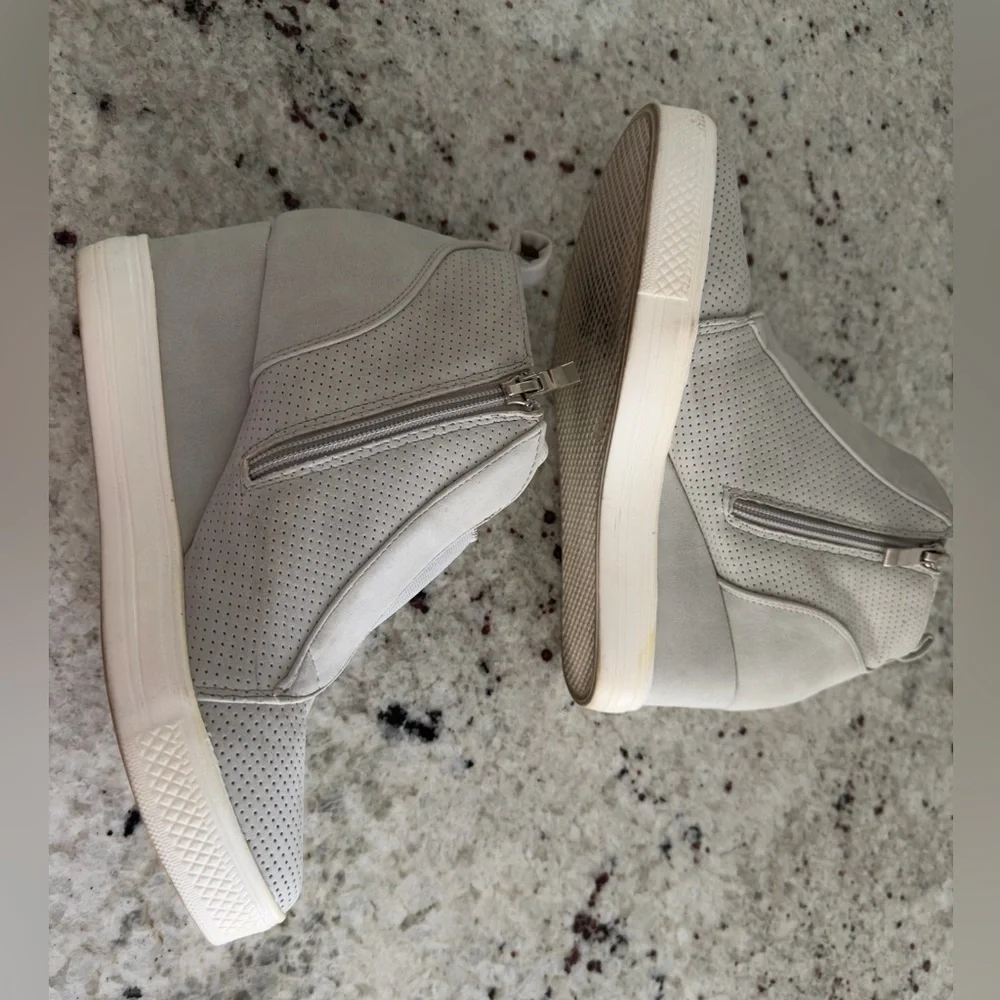 CCOCCI Perforated Wedge Sneakers‎ - Light Gray
